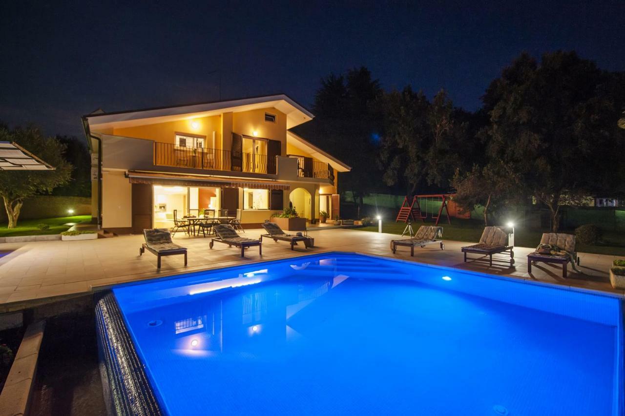 Villa Montericco Ровин Екстериор снимка