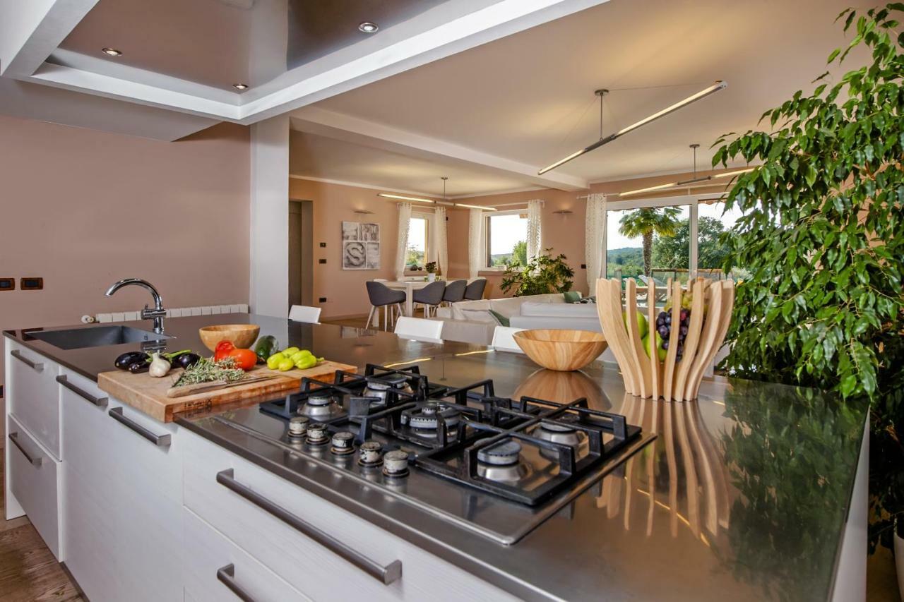 Villa Montericco Ровин Екстериор снимка